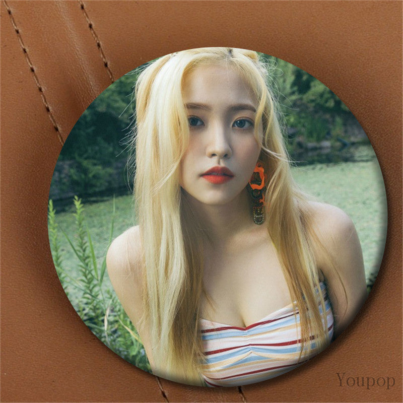 RED VELVET Red Summer Badges