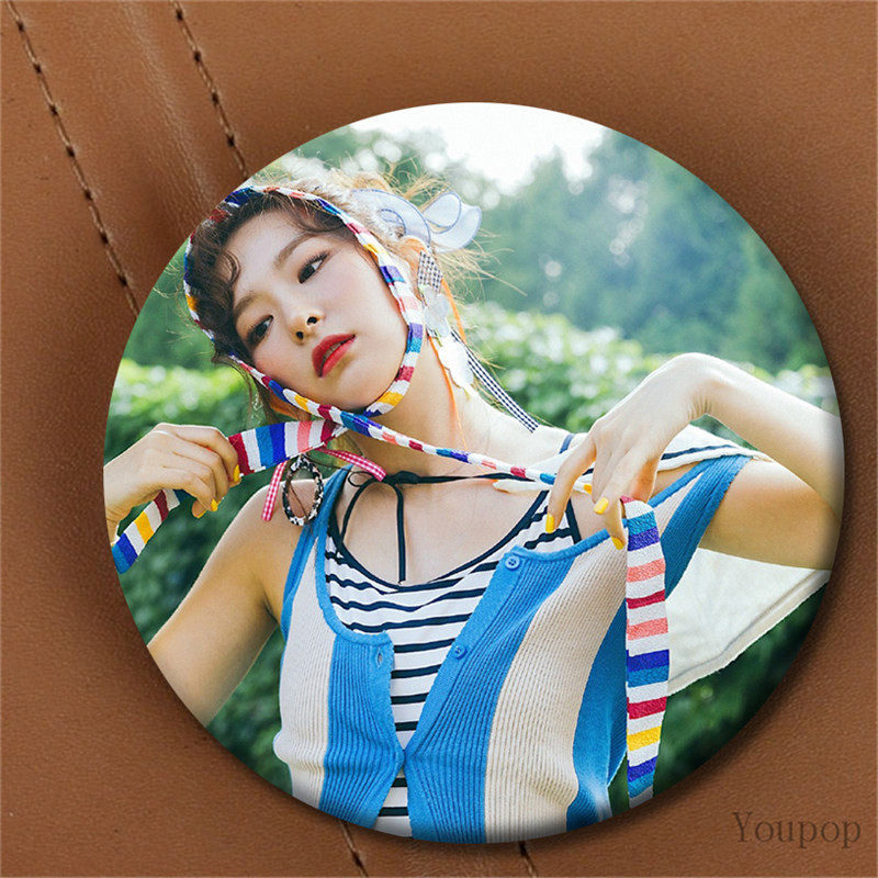 RED VELVET Red Summer Badges