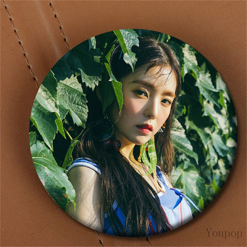 RED VELVET Red Summer Badges