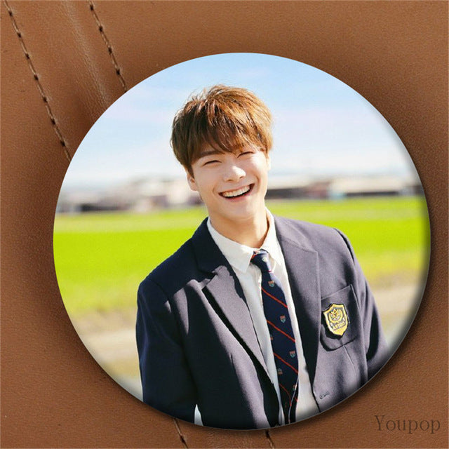 ASTRO Autumn Story Badges