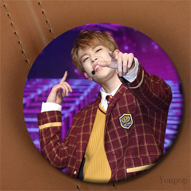 ASTRO Autumn Story Badges