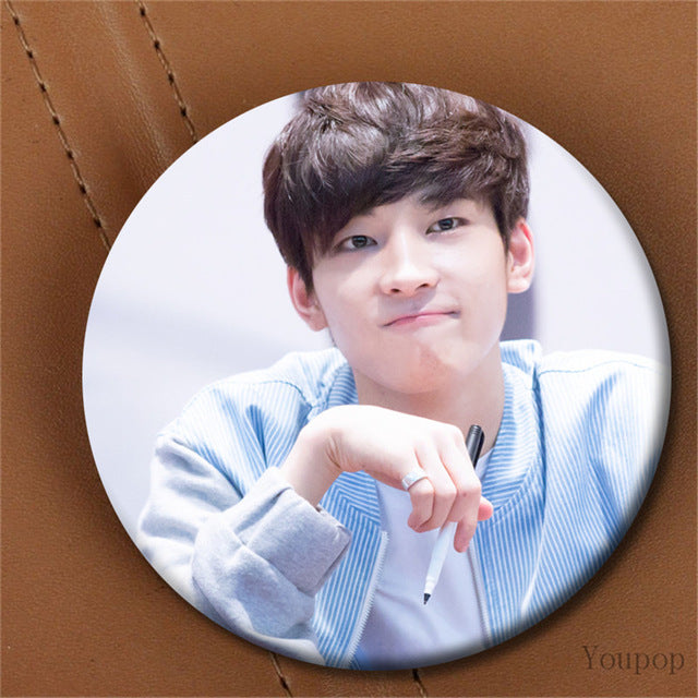 SEVENTEEN Love Letter Badges