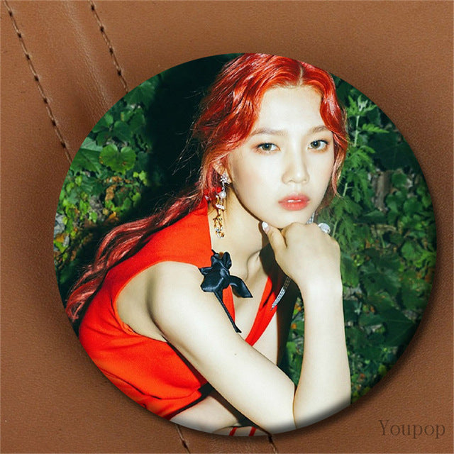 RED VELVET Red Summer Badges