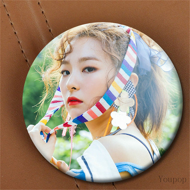 RED VELVET Red Summer Badges