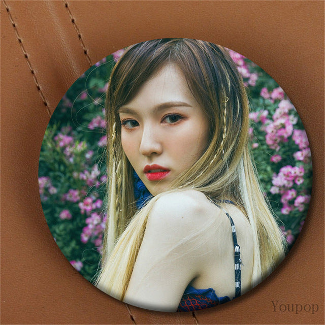 RED VELVET Red Summer Badges